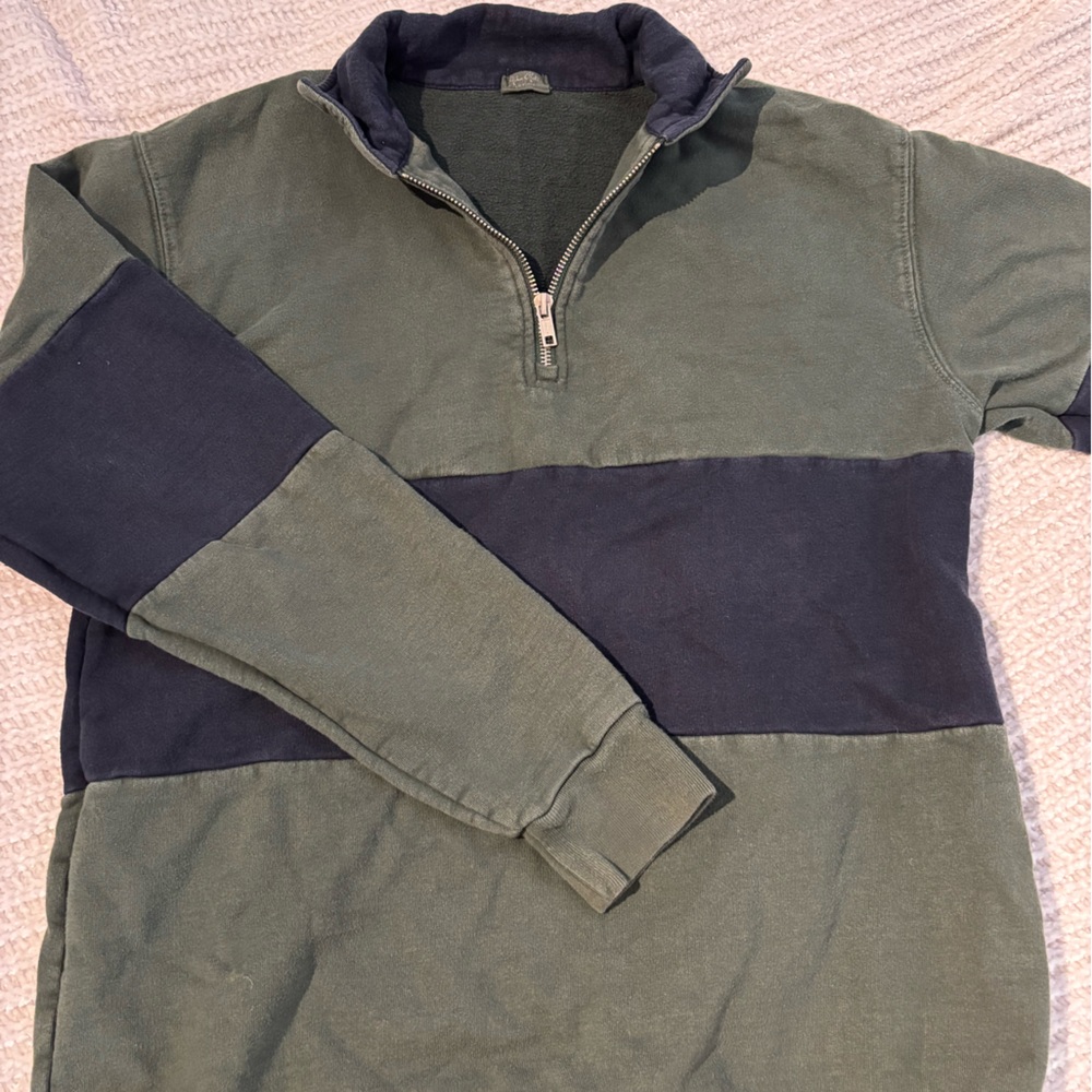Brandy Melville Green and Navy Quarterzip Pullover